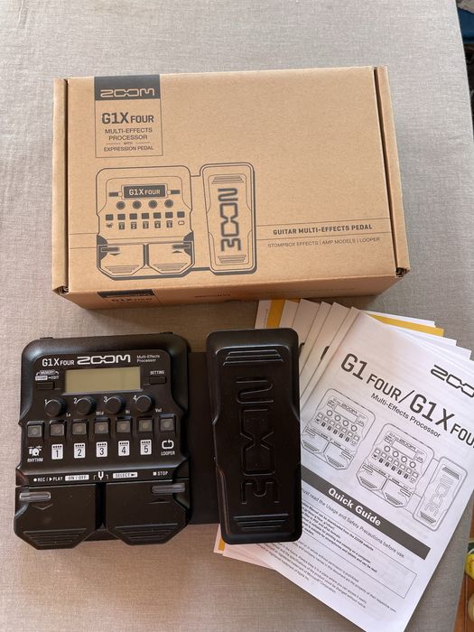 Pedaleira Zoom G1x Four
