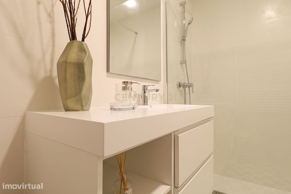 Apartamento T2 no Bairro Alto