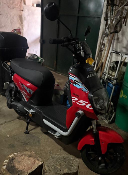 Moto  eletrica  vortex