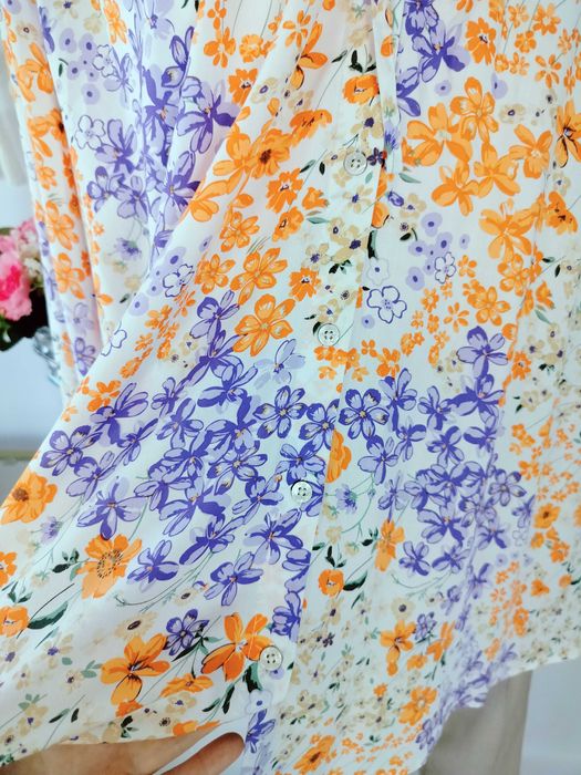 Damska bluzka biała w kwiaty 7xl wiskoza