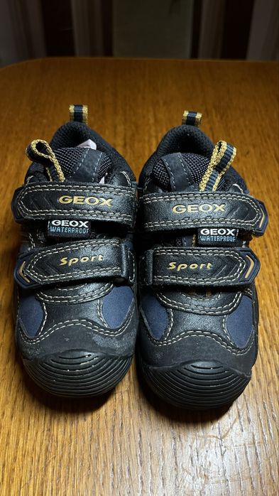 Кросівки дитячі б/в