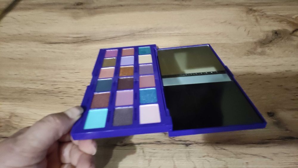 I Heart Revolution Tasty Palette "POPCORN", новая, в коробке