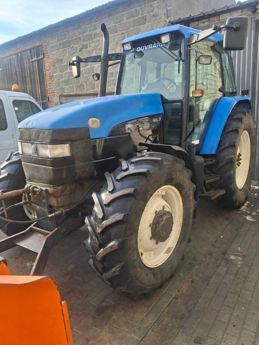 New Holland TM125