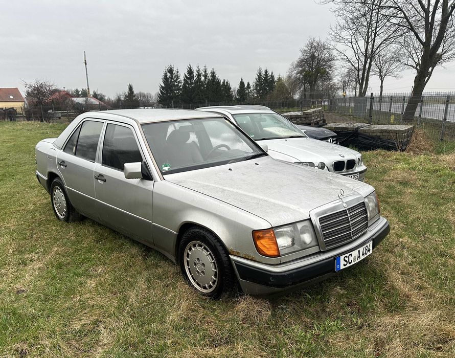 Mercedes-Benz W124