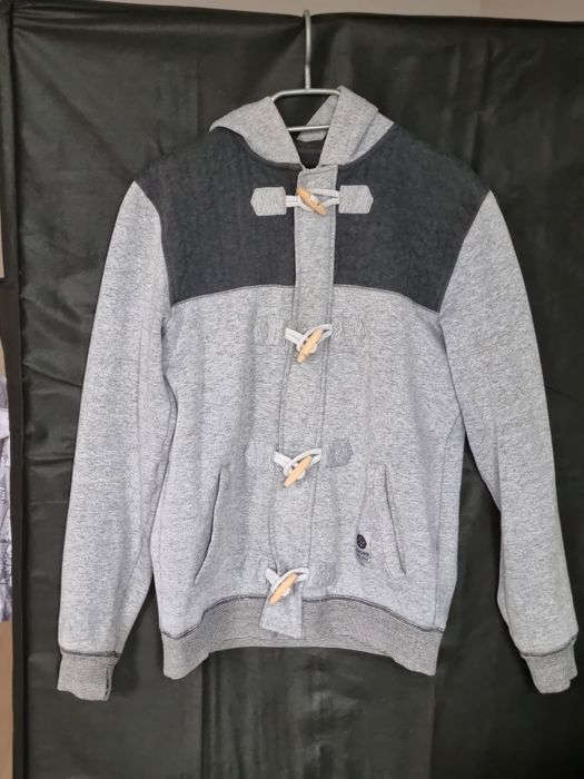 Szara, zapinana bluza męska Cropp S