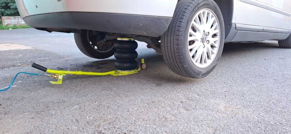 NOWY Podnośnik Pneumatyczny Bałwanek 3.5T Samochodowy 15-40cm