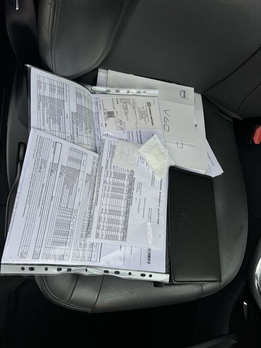 Volvo v60 2.0 4D Автомат Не фарбована