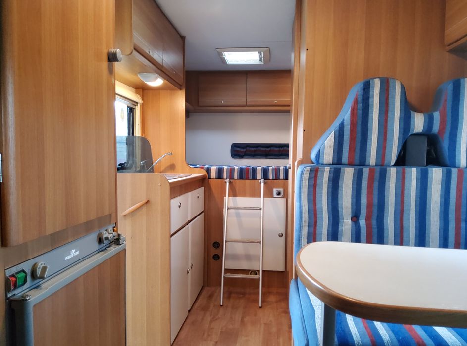 Autocaravana perfilada ano 2006