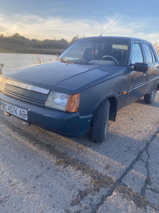 Славута в доброму стані на ходу мотор 1.2