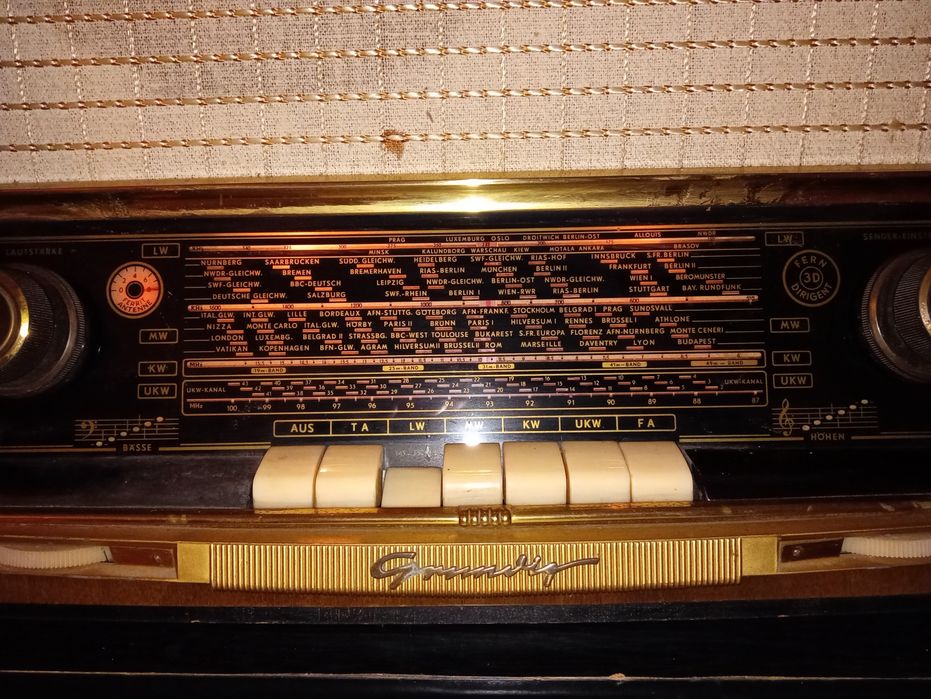 Sprzedam radio Grundig