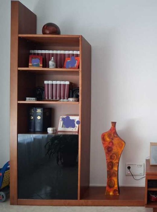 Estante e móvel para tv