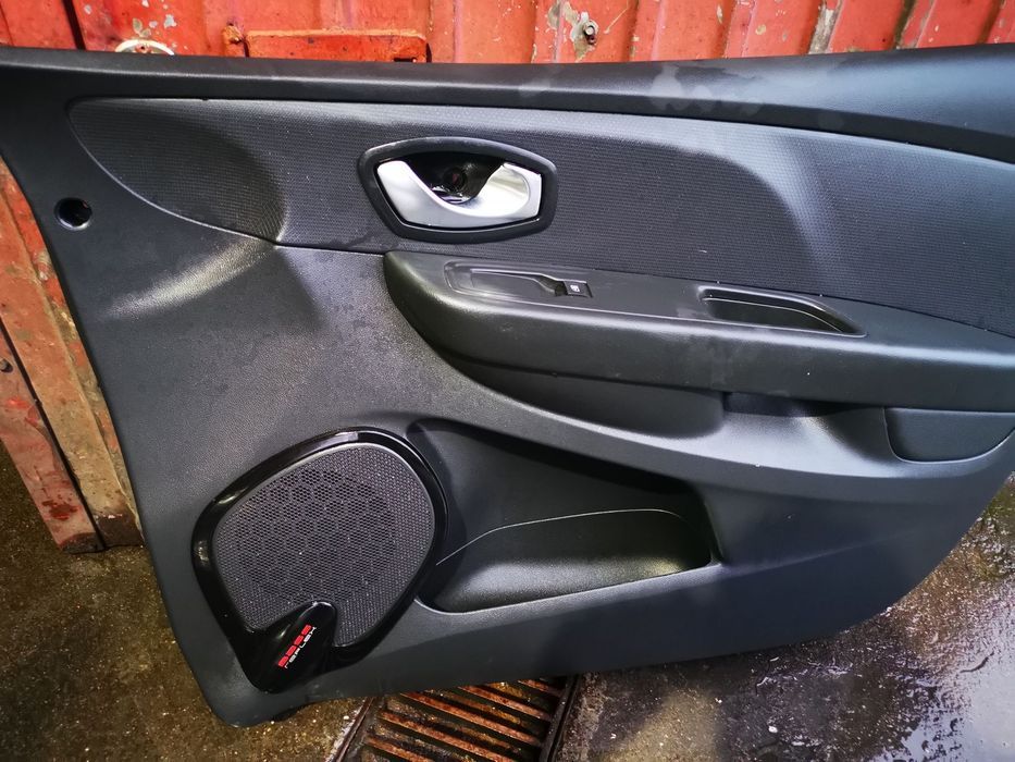 RENAULT CLIO IV / 4 FORRA / QUARTELA PORTA FRENTE DIREITA - FP024