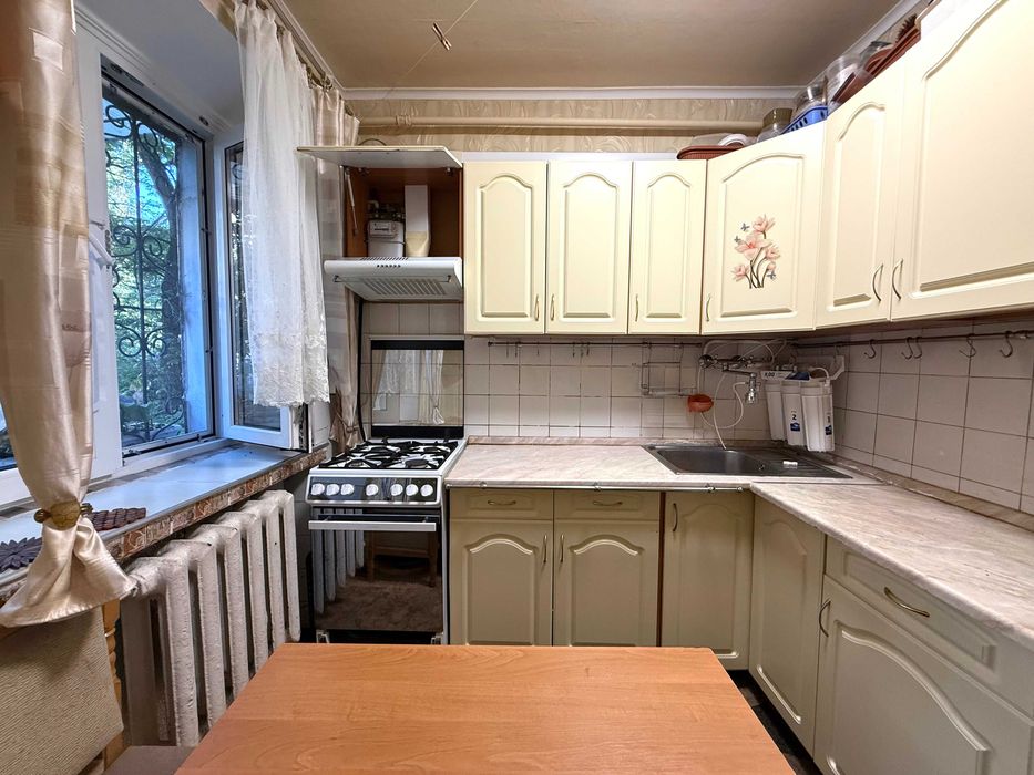 Продам 2к Квартиру Метро Дарниця