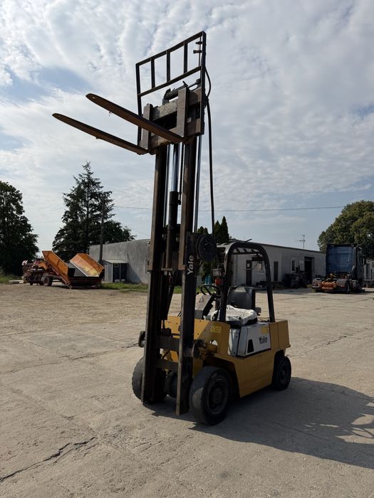 Wózek widłowy Yale 2.5t diesel przesuw