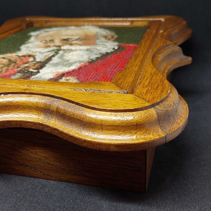 РЕДКИЙ ШИКАРНЫЙ деревянный шкафчик ГОБЕЛЕН ключница ГЕРМАНИЯ шкаф