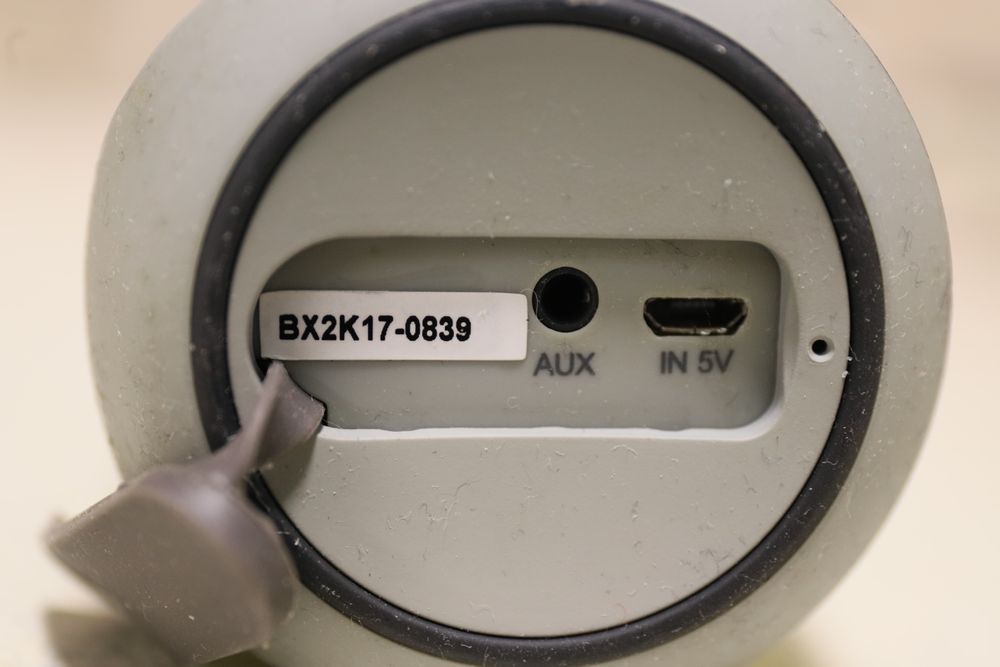 Swiss+one BX 400 блютуз колонка