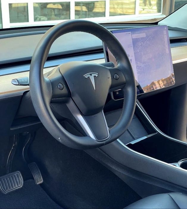 Tesla Model Y Long Range Dual Motor 2021 року