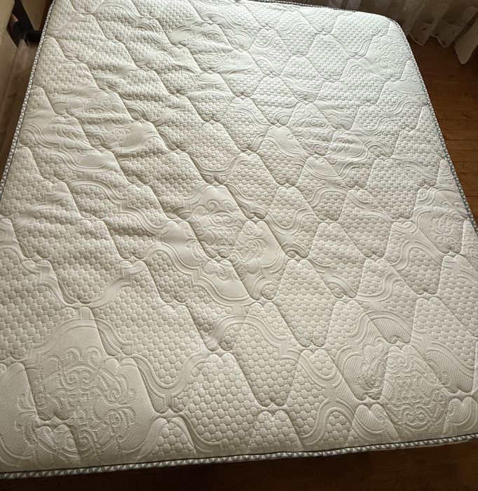 Матрац 180/200, був у використанні 2 роки