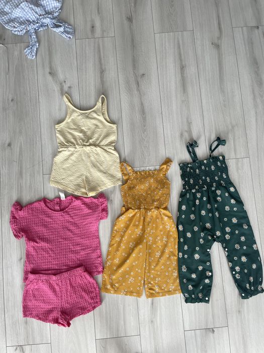 одяг 98р джинси zara, лосіни кльош, ромпери, сукні