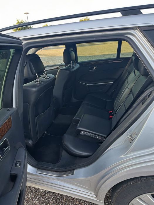 Mercedes Benz E220460689483792404489