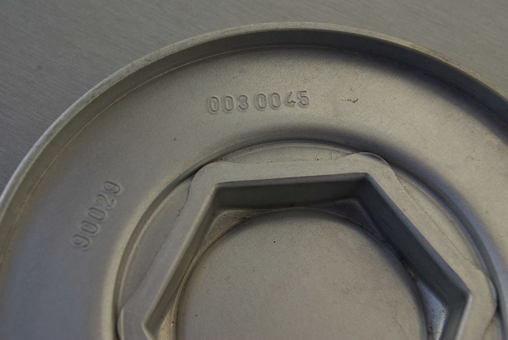 Tampa de roda Renault, medida 16 - OPEL - Centro de Jante - Ronal