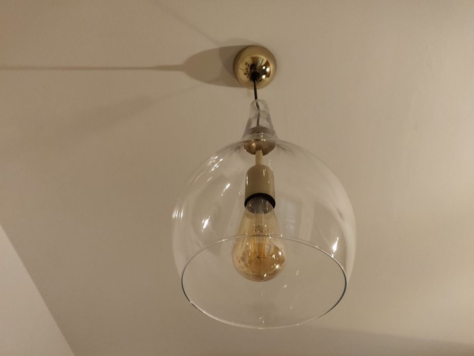 Szklane LAMPY wiszące z ozdobnymi żarówkami