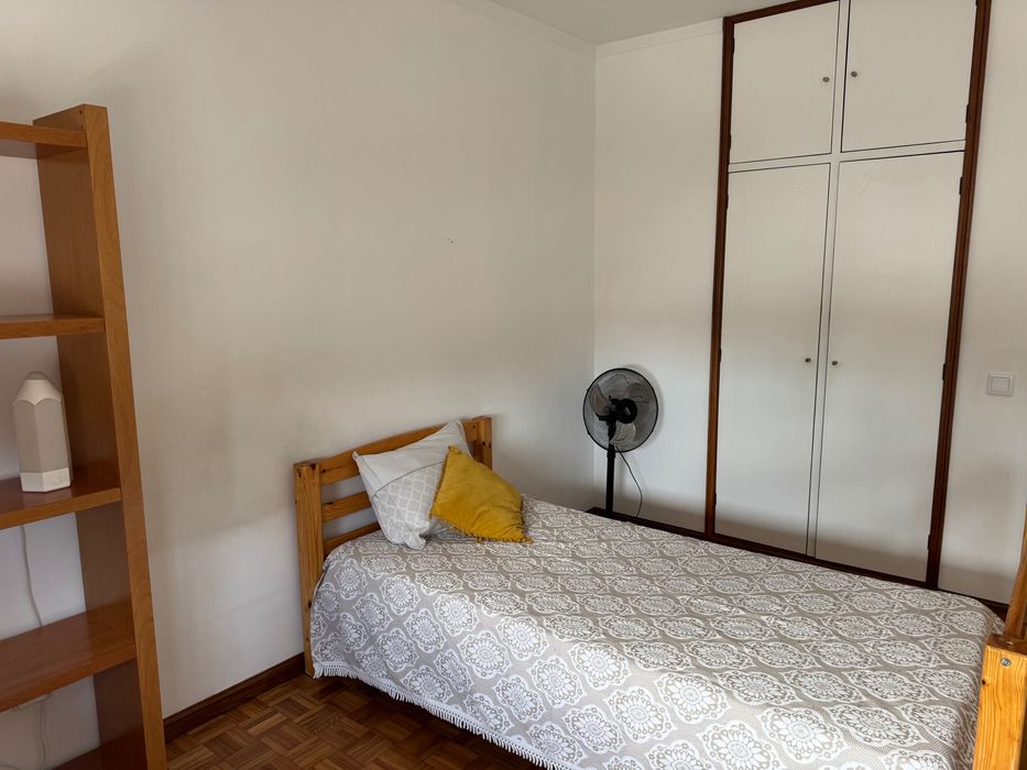 Quarto individual Baguim do Monte