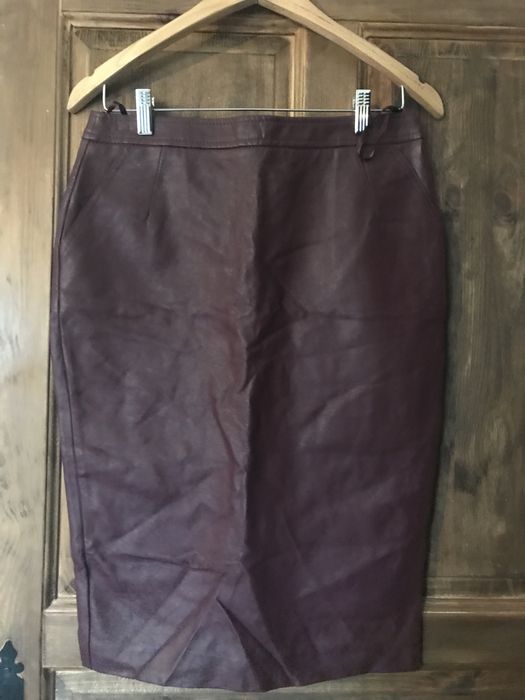 Spódnica ołówkowa eko-skóra. Roz 40