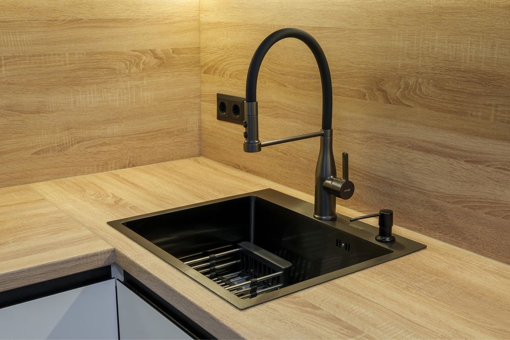 2-к новобудова біля Кварцу