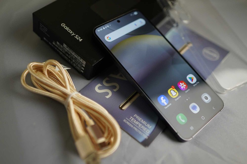 -Samsung S24 128Gb 8GB RAM Duży zestaw bez rat! S23, S25
