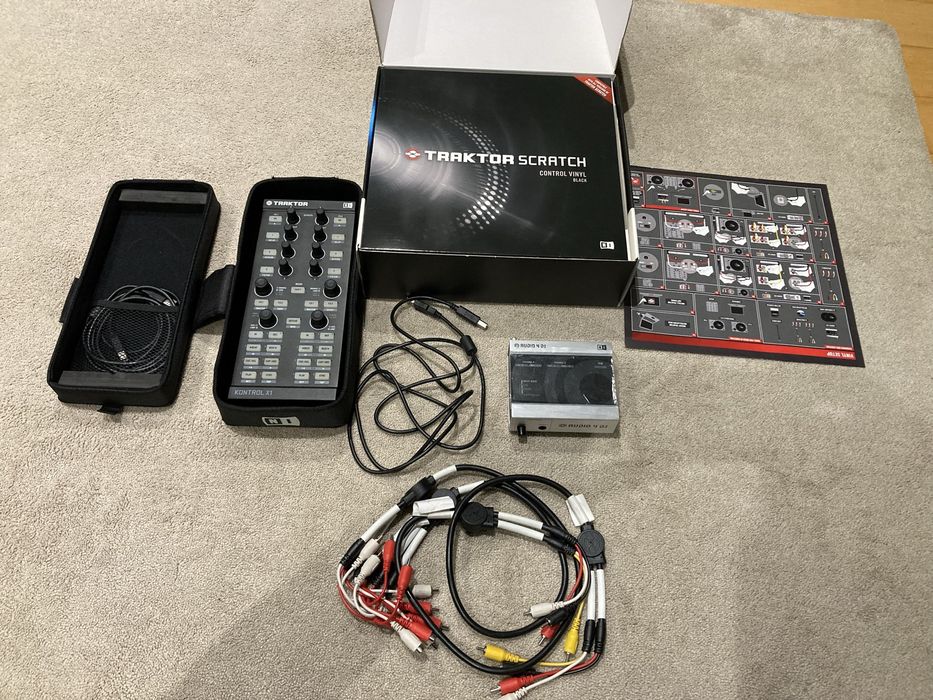 Traktor Scratch Duo + Traktor Kontrol X1, Like New64737979082243122