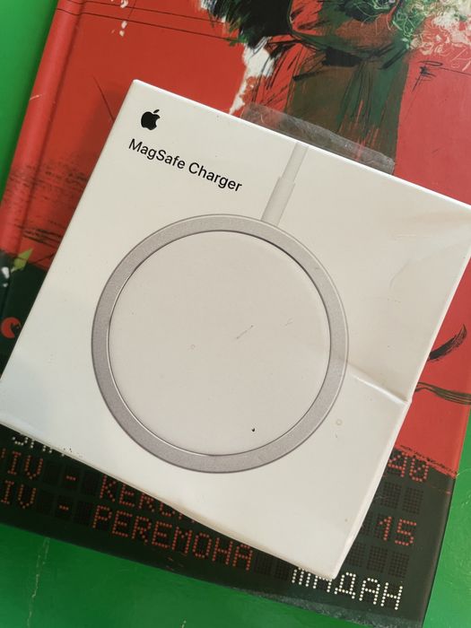 Зарядка IPhone apple