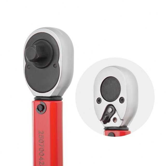 Ключ динамометрический INTERTOOL XT-9013 (3/8", 7-105 Nm) для авто