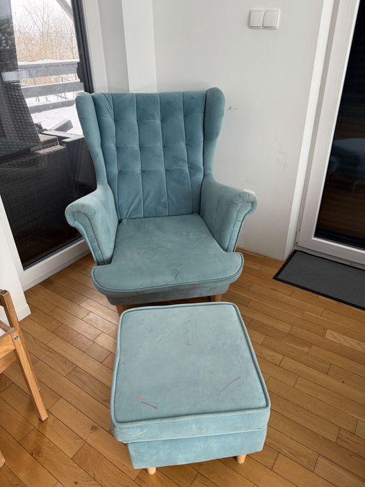 Fotel uszak z podnóżkiem