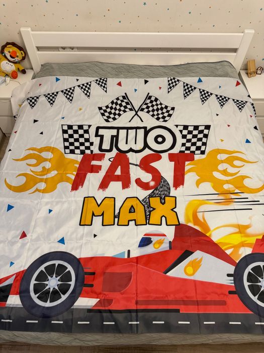 Банер фотозона плакат 2 роки Максим