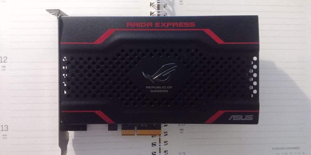 SSD NVME M2 / PCIe ROG 240G / SSD Dissipador
