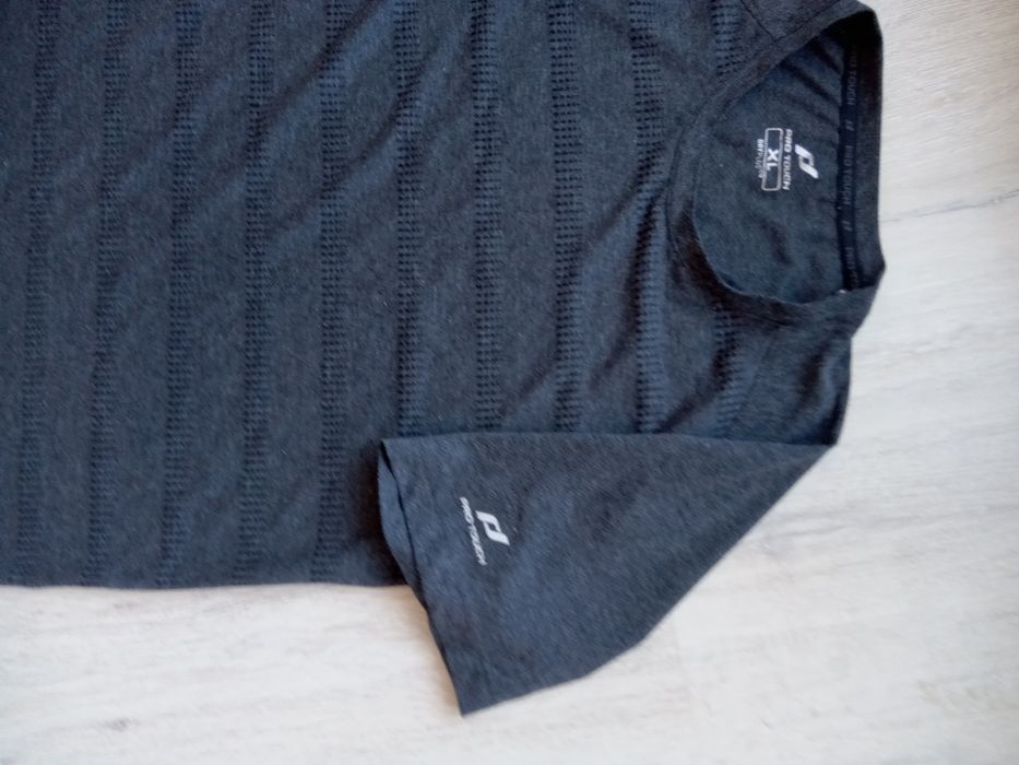 Sprzedam koszulkę sportową męską