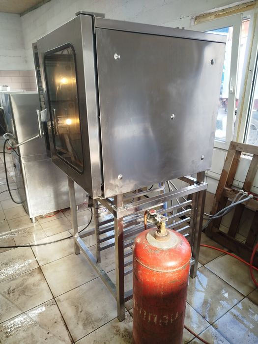 Пароконвектомат газовий ZANUSSI 220 вольт.