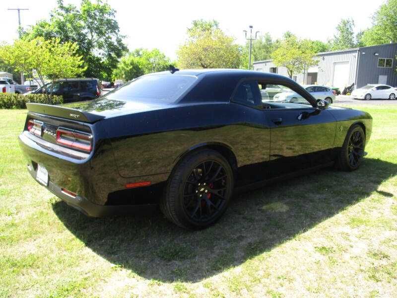2016 Dodge Challenger SRT Hellcat