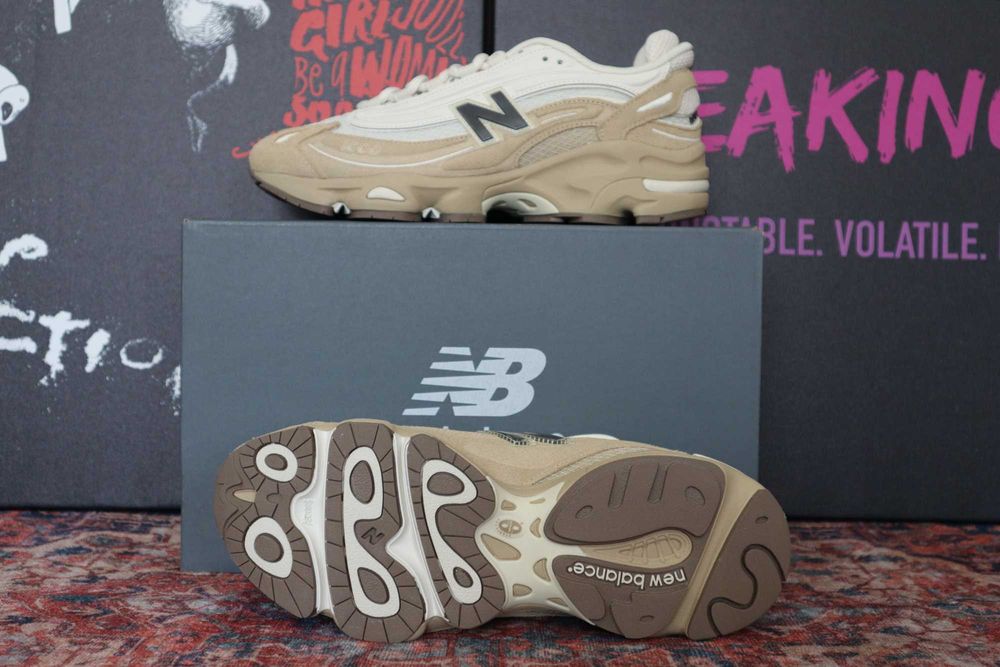 Кросівки New Balance 1000 Beige