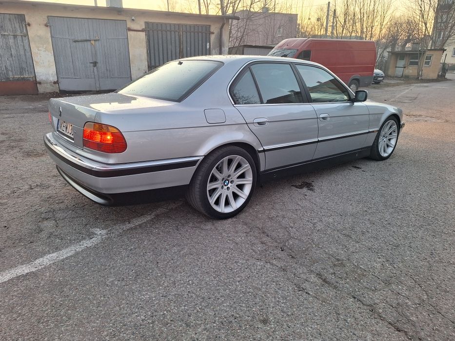 Bmw e38 4.0 v8 bmw bez wkładu finansowego