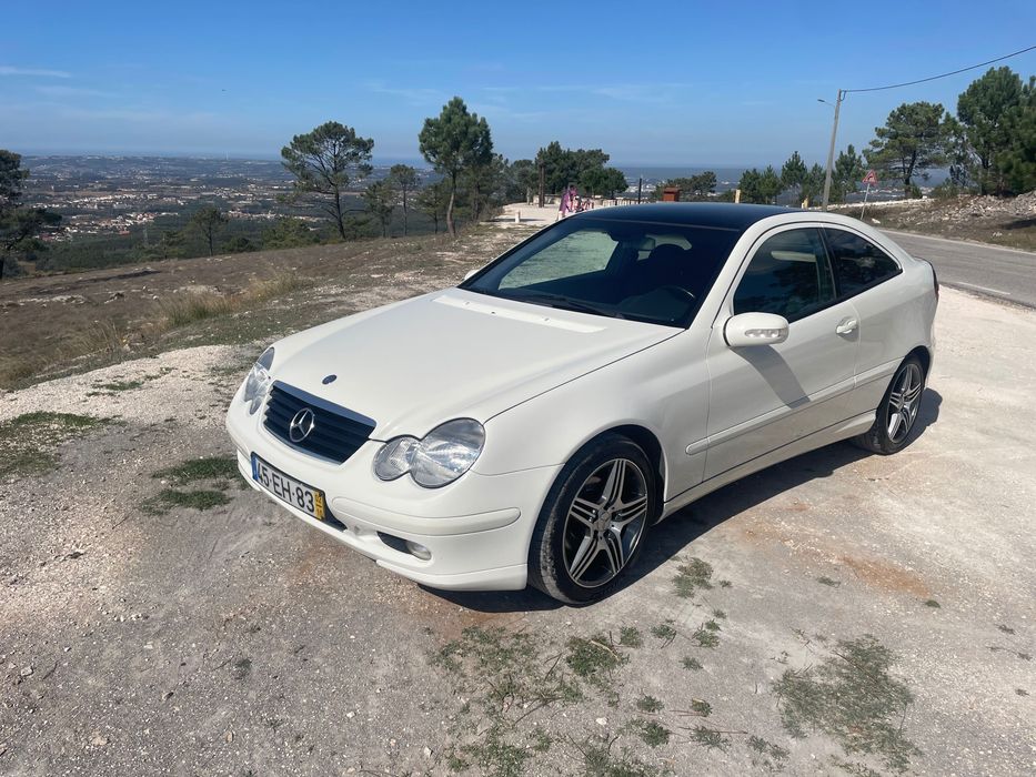 Mercedes benz sport coupe 220