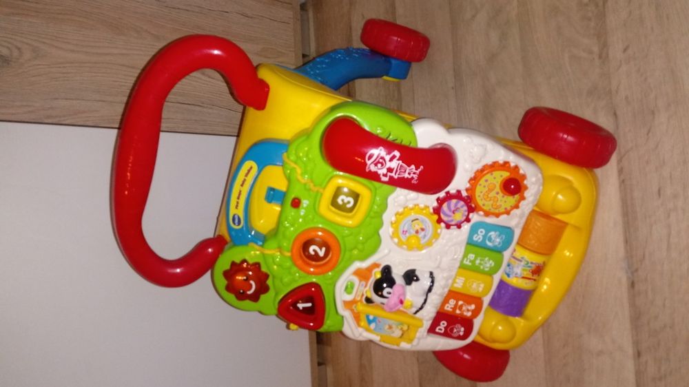 Pchacz z odczepianym przodem.
