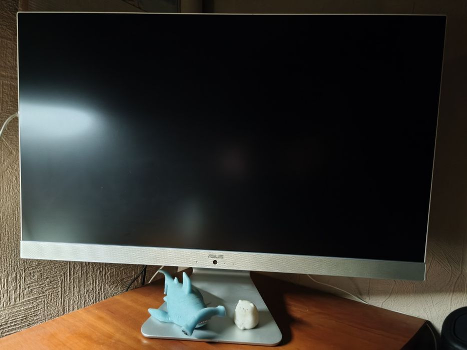 Обменяю моноблок ASUS AiO M241D на ноутбук