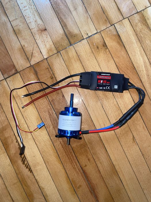 Мотор SunnySky X3250 з регулятором ходу Hobbywing Skywalker 80A FPV
