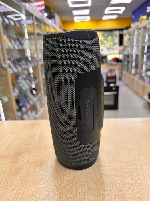 Портативна акустика JBL Charge Essential 2