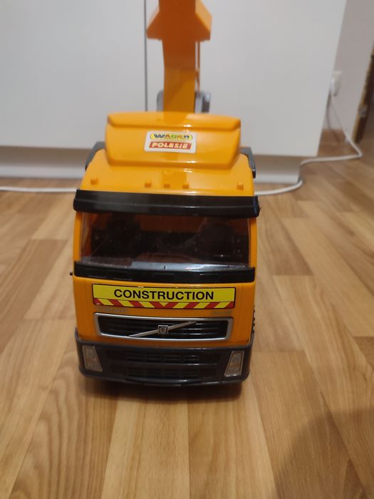 Велика машина кран wader