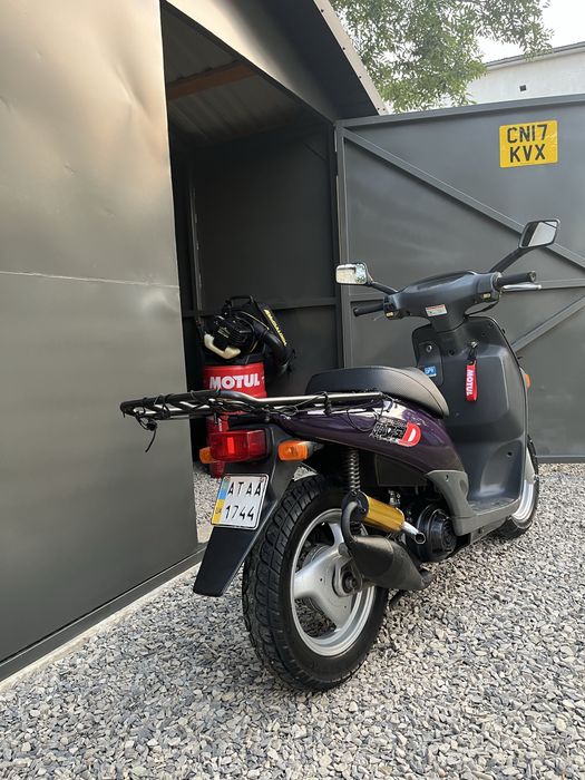 Скутер Honda Topic