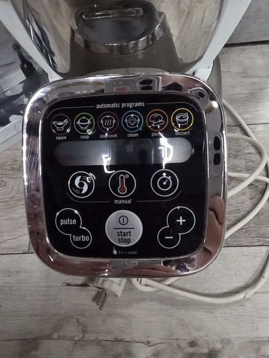 Robot kuchenny Tefal FE800 Couisine Companion

Robot kuchenny używany,