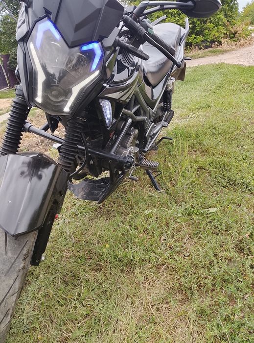 Продам мотоцикл Spark 200